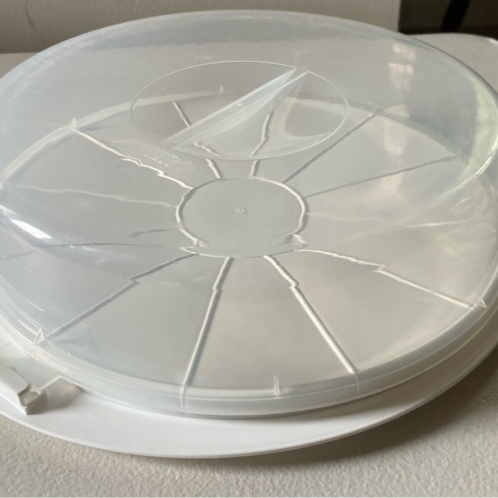 AERO Round Plastic Food Storage Carrier Container Dessert Cake Pie Cookies